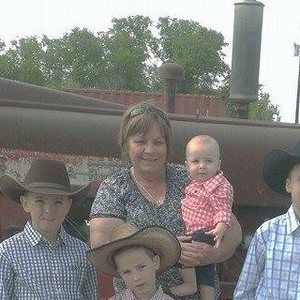 Meet your Posher, Debbie